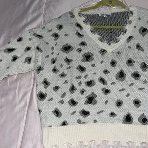 Fringe sweater with leopard print size M